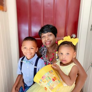 Meet your Posher, Sherry